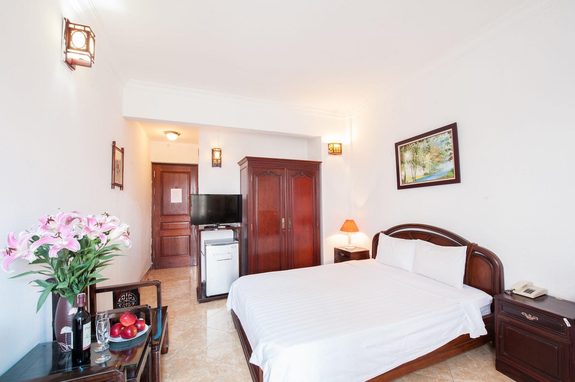 Lucky Hn - By Bay Luxury Khách sạn 2*
