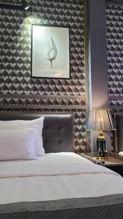 Khách sạn Lucky Hn - By Bay Luxury Hà Nội