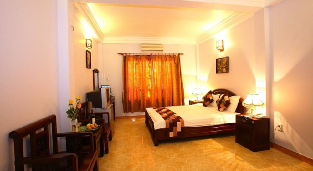 Lucky Hn - By Bay Luxury Khách sạn 2*