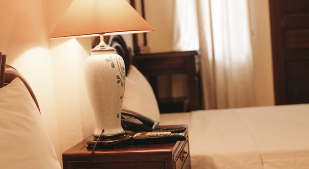 Lucky Hn - By Bay Luxury 2* Hà Nội