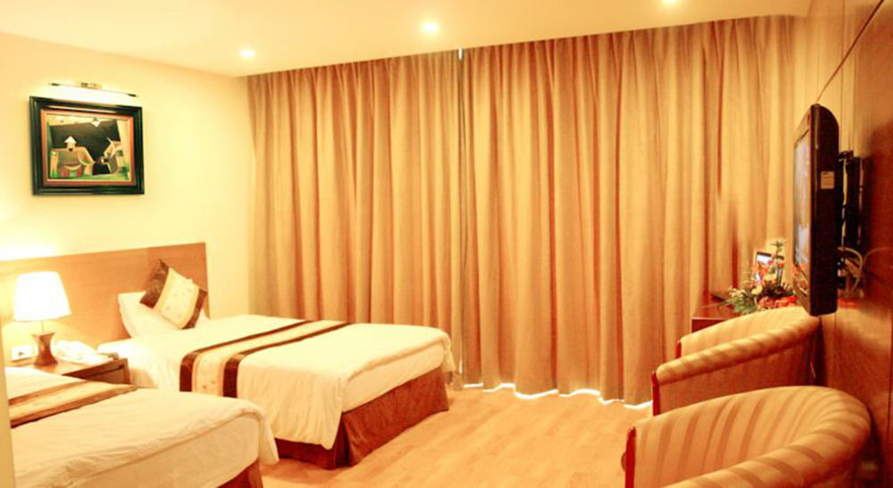 Lucky Hn - By Bay Luxury 2*